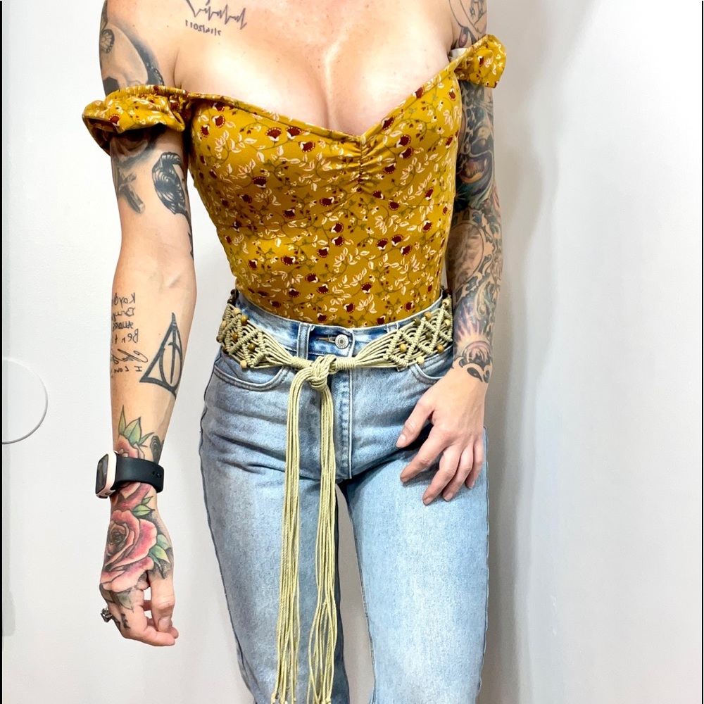 Polly & Esther floral bodysuit